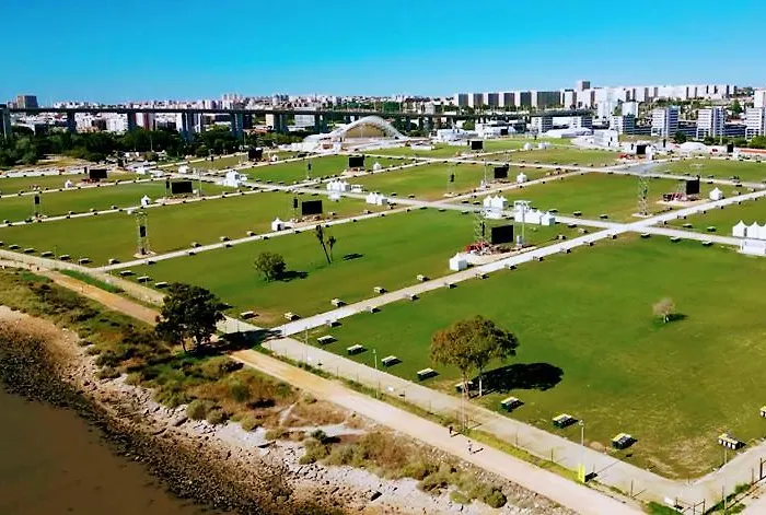 Appartement Vasco De Gama : Your Stylish Near Vasco De Gama Lisboa